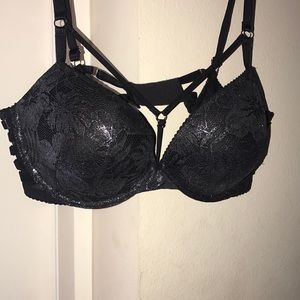 Victoria's Secret Very Sexy Push-Up Bra- New!